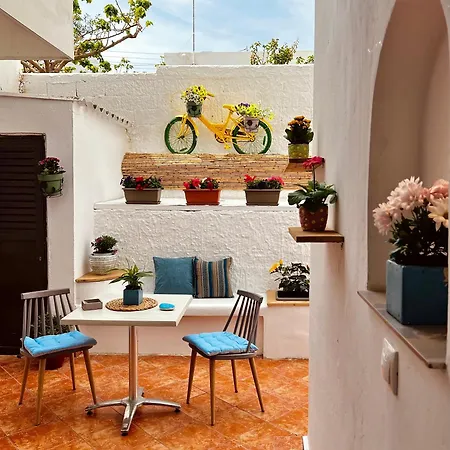 White In Naxos Town