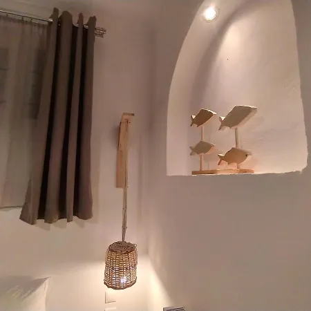 White In Naxos Town Apartment Naxos City